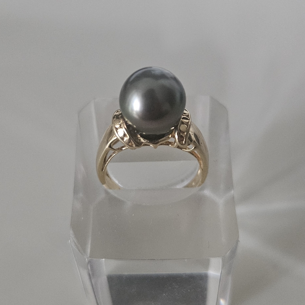 Elegant 14k Solid Gold Tahitian Pearl Ring